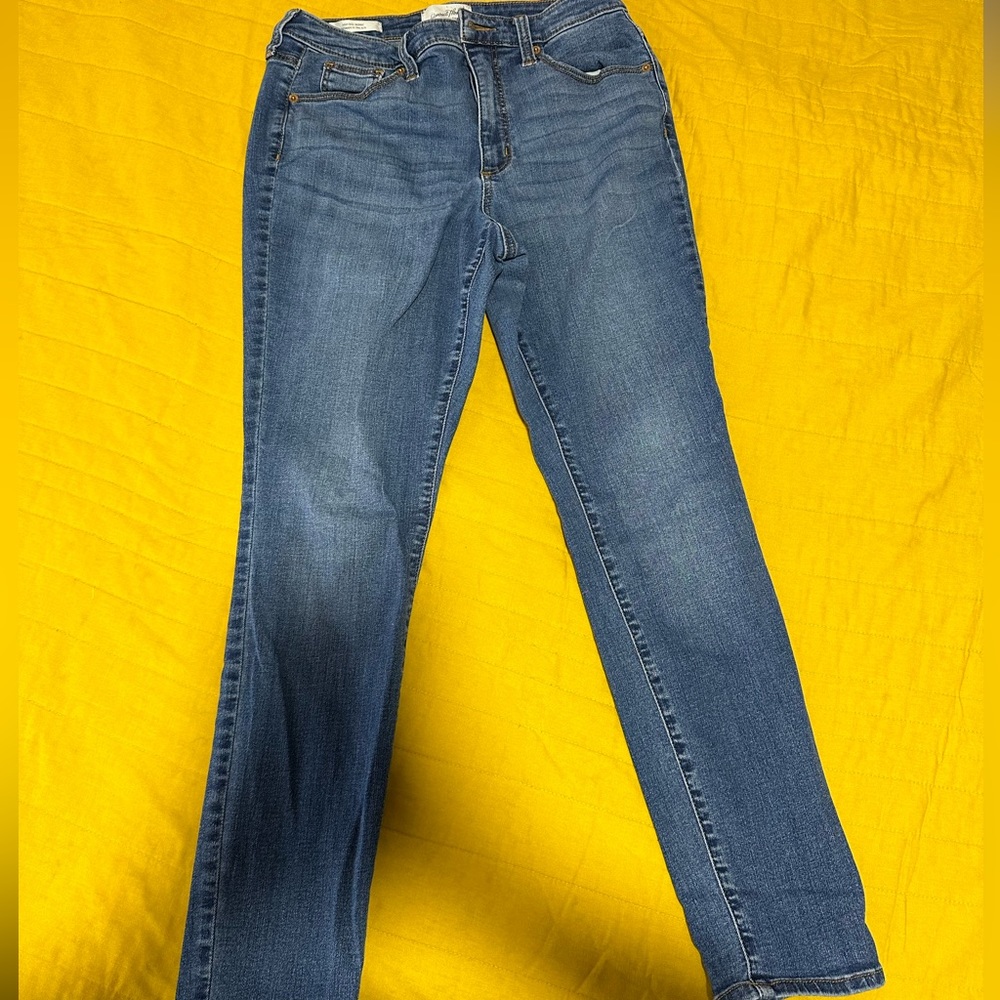 Women’s skinny jeans